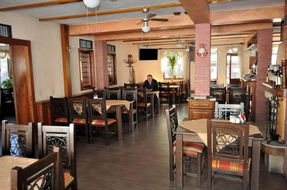 Spartak Family Hotel Smolyan Ngoại thất bức ảnh