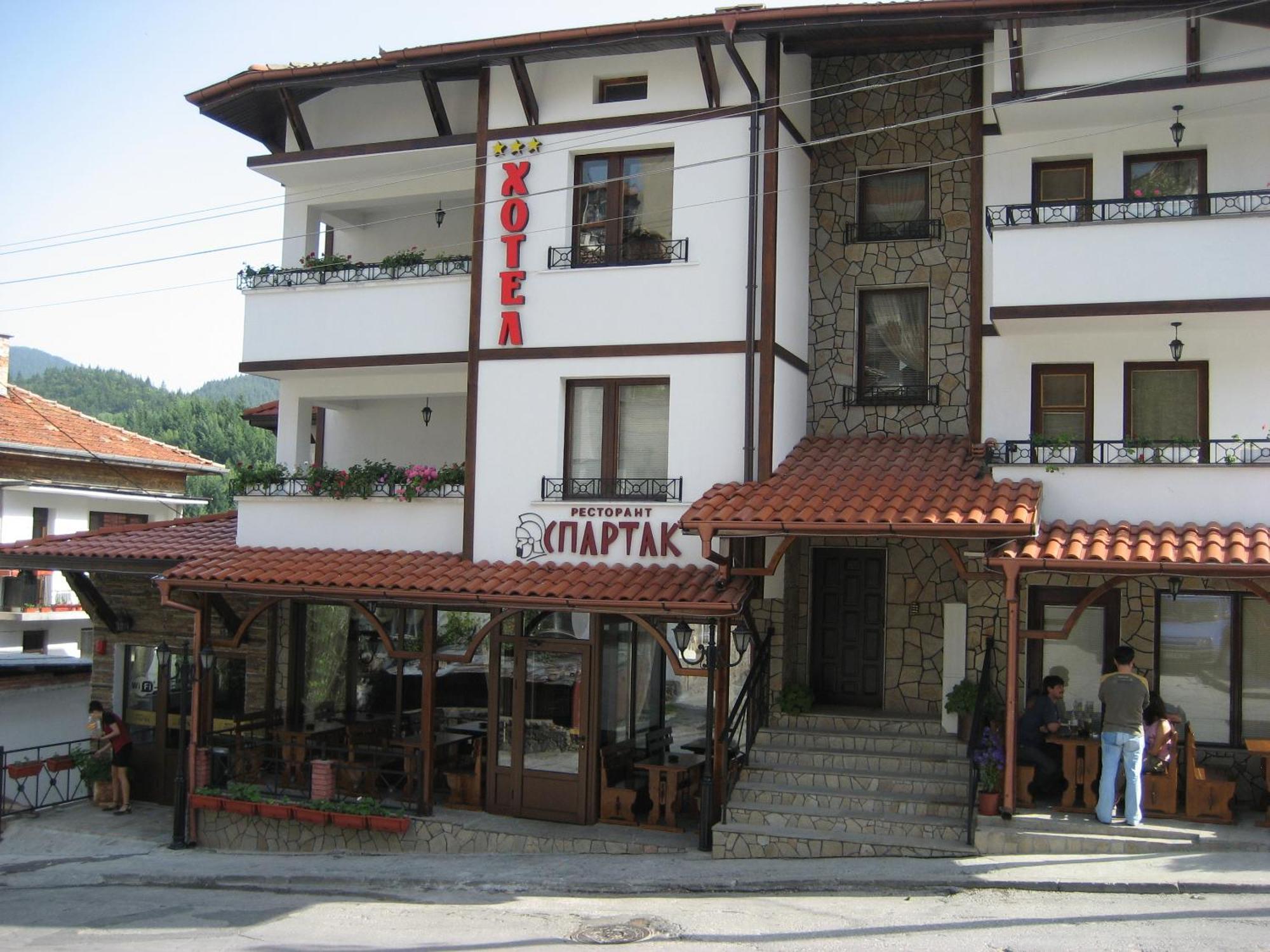 Spartak Family Hotel Smolyan Ngoại thất bức ảnh