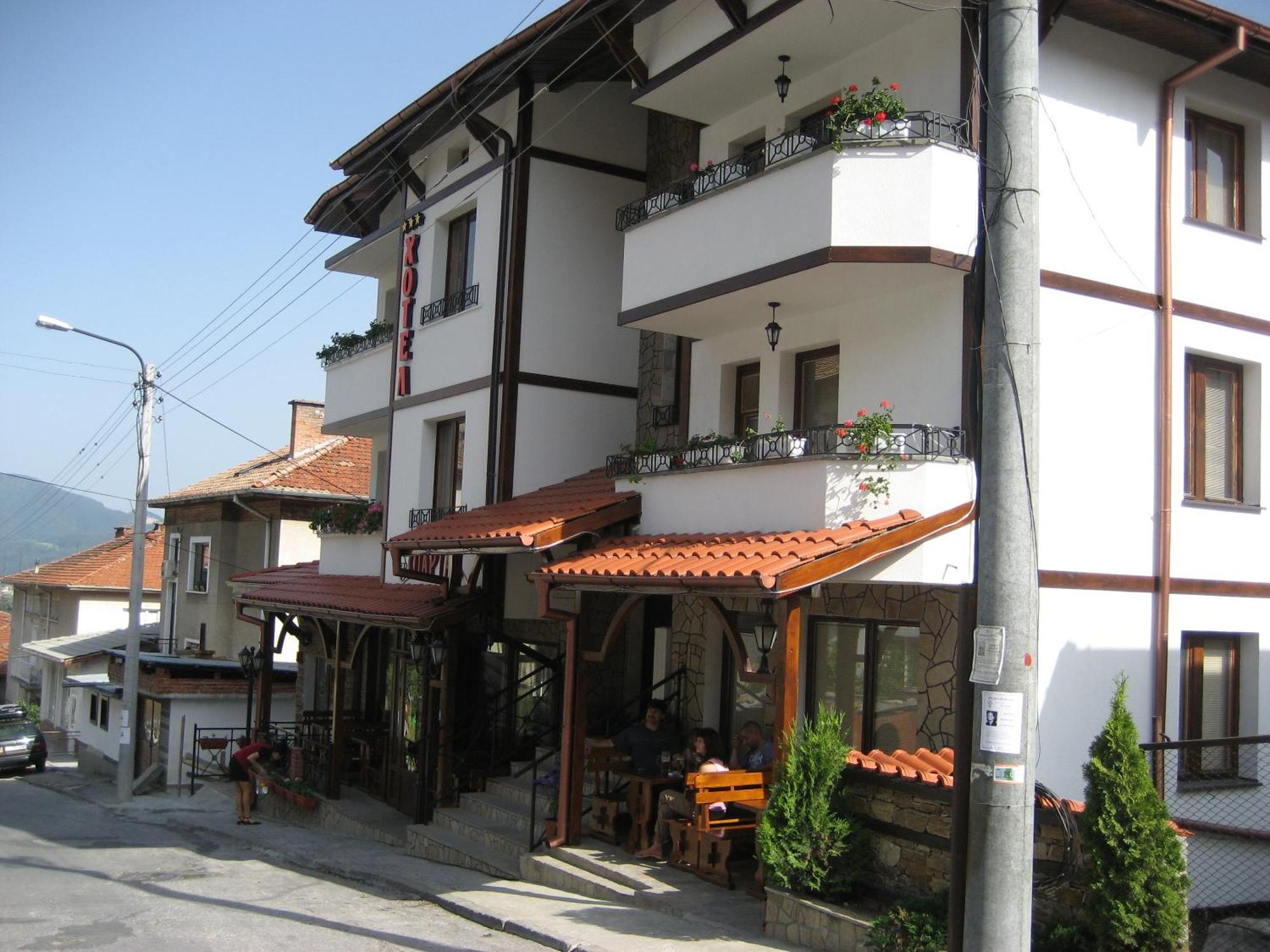 Spartak Family Hotel Smolyan Ngoại thất bức ảnh